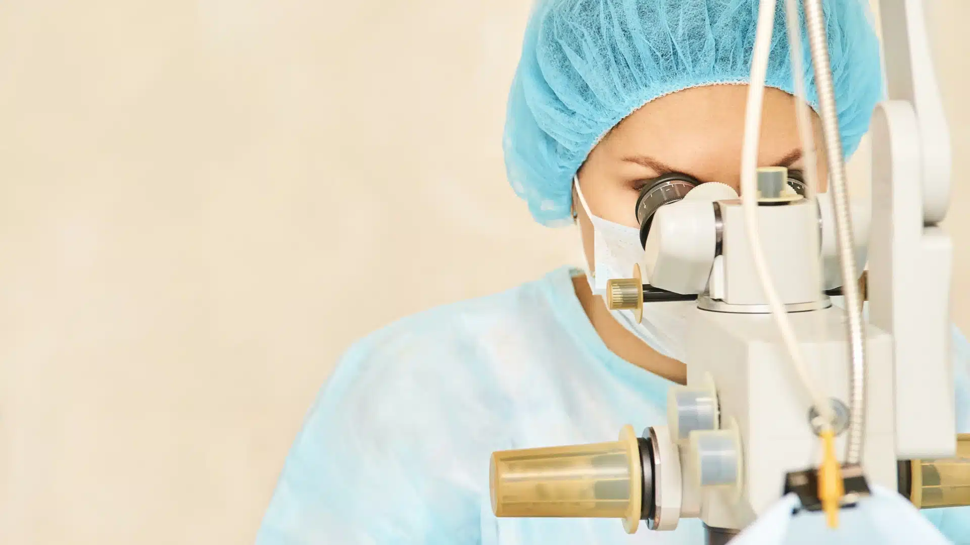 LASIK vs cataract surgery